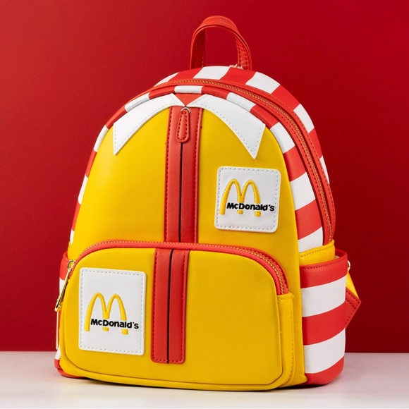 Lounge-fly & McDonalds Presents Ronald McDonald™ - Picture 7 of 15